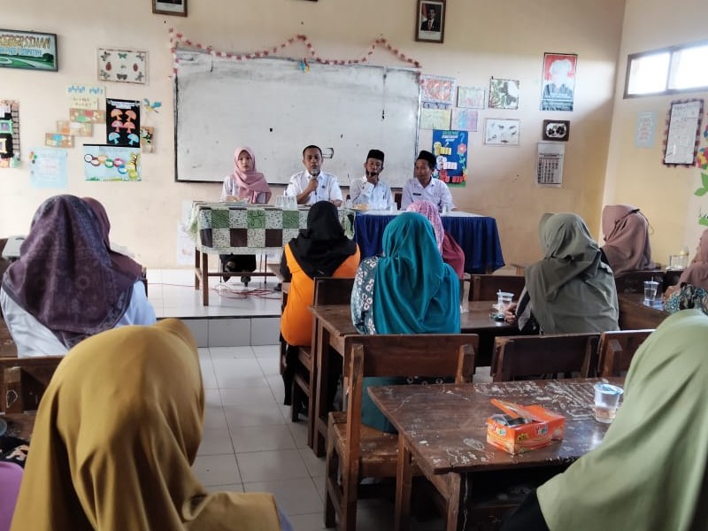 rapat wali murid